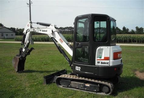 bob-cat e-32 mini excavator|e32 excavator specs.